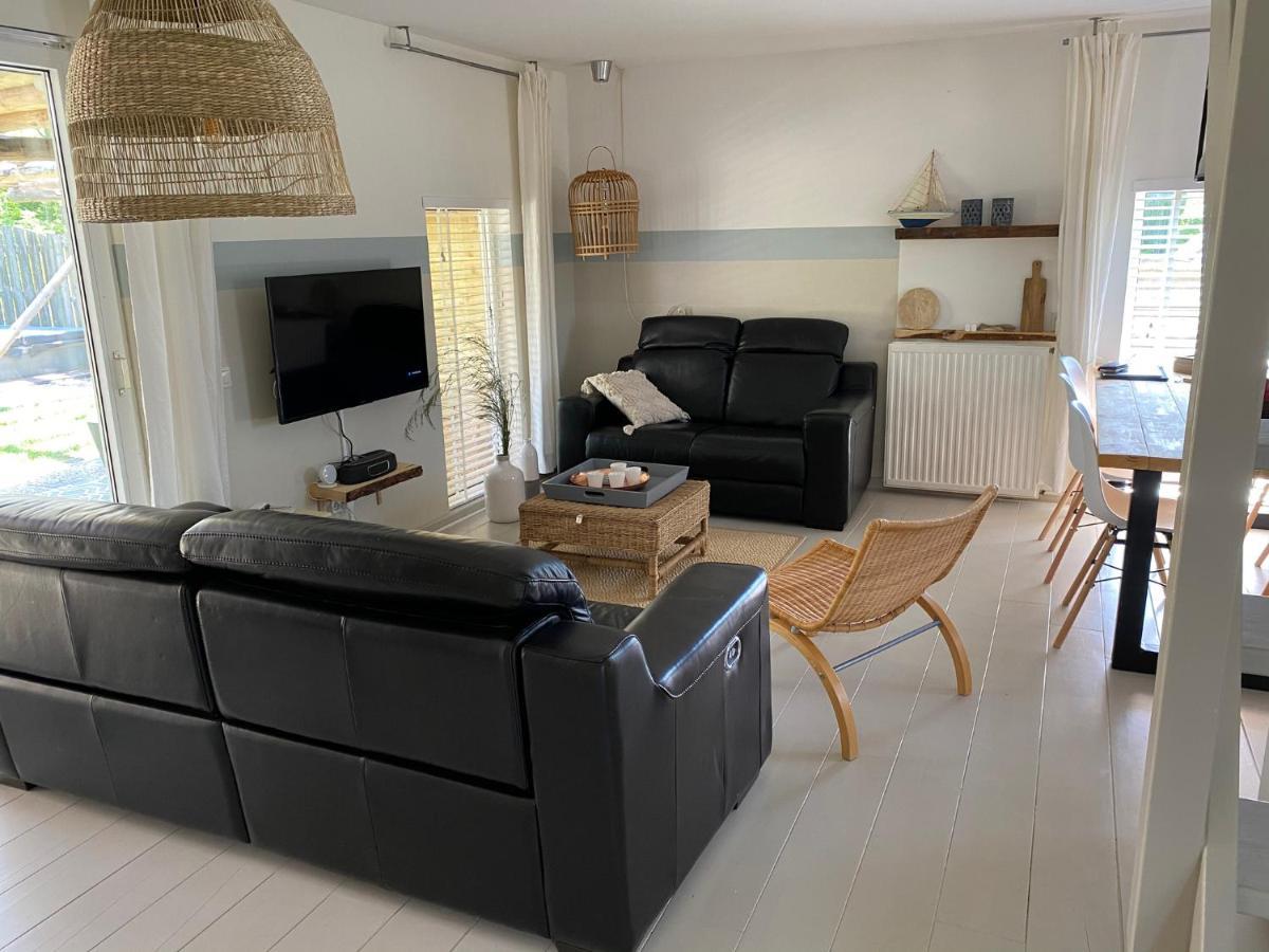 "Zeelandzon" Holiday Home By The Lake With Jacuzzi And Sauna Herkingen Εξωτερικό φωτογραφία
